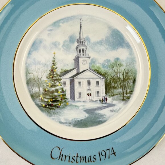 Avon Christmas Plate 1974 "Country Church" Second Edition By Enoch Wedgwood 9" - Picture 2 of 10